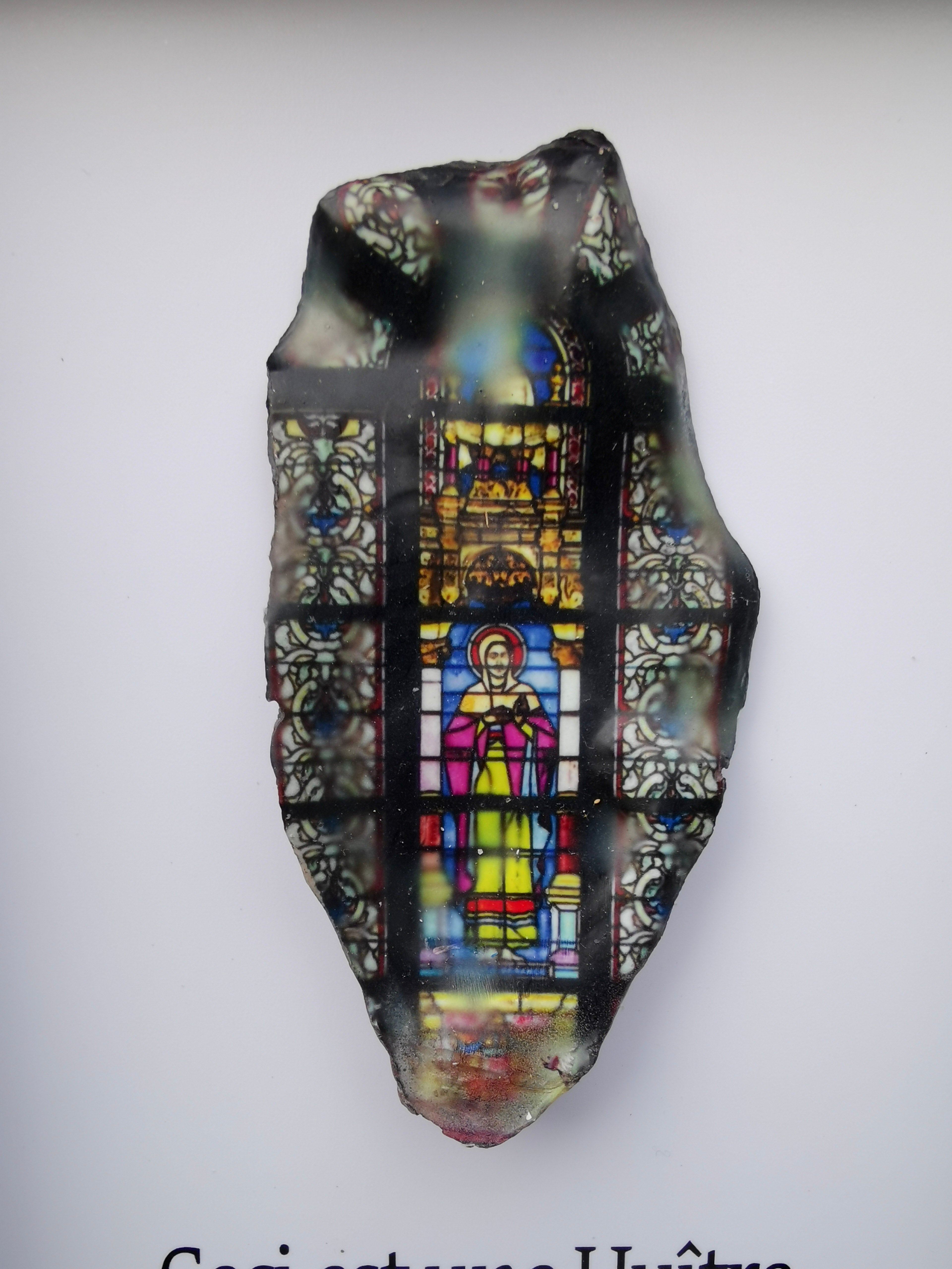 Huître Photographique – vitrail de la basilique st anne d'Auray  – Cadre Classique 13x18 cm