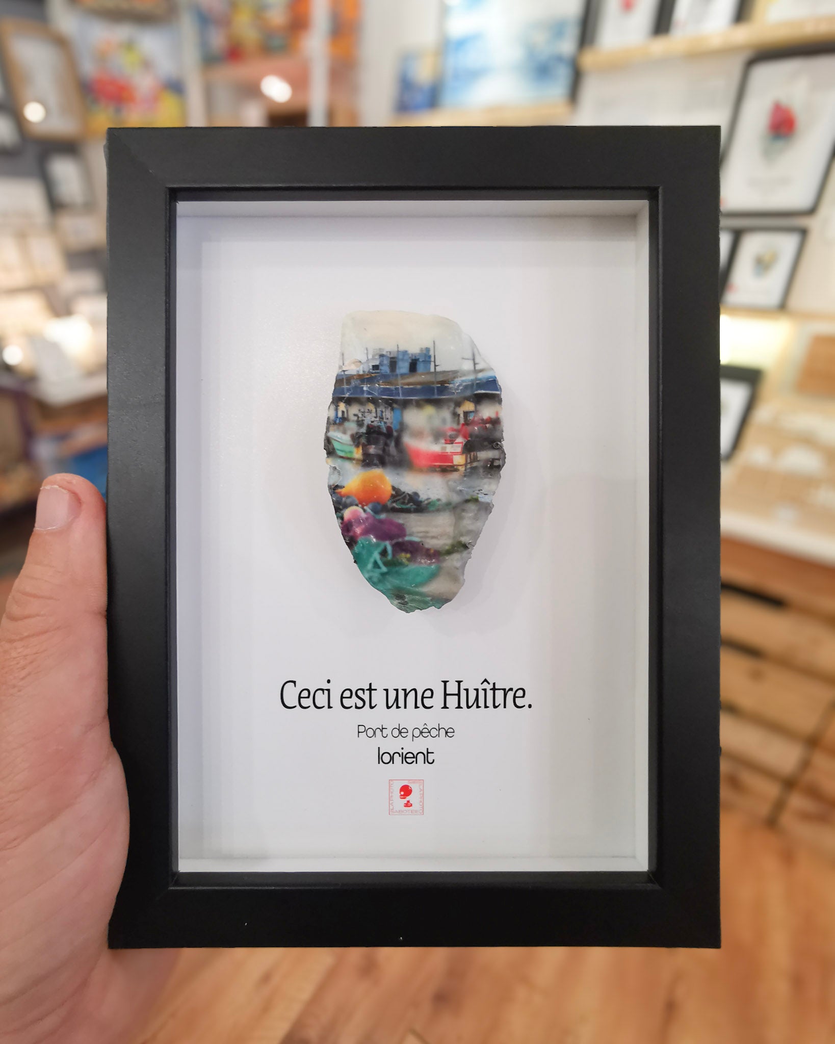 Huître Photographique – Port de Pêche, Lorient – Cadre Art Box 13x18 cm