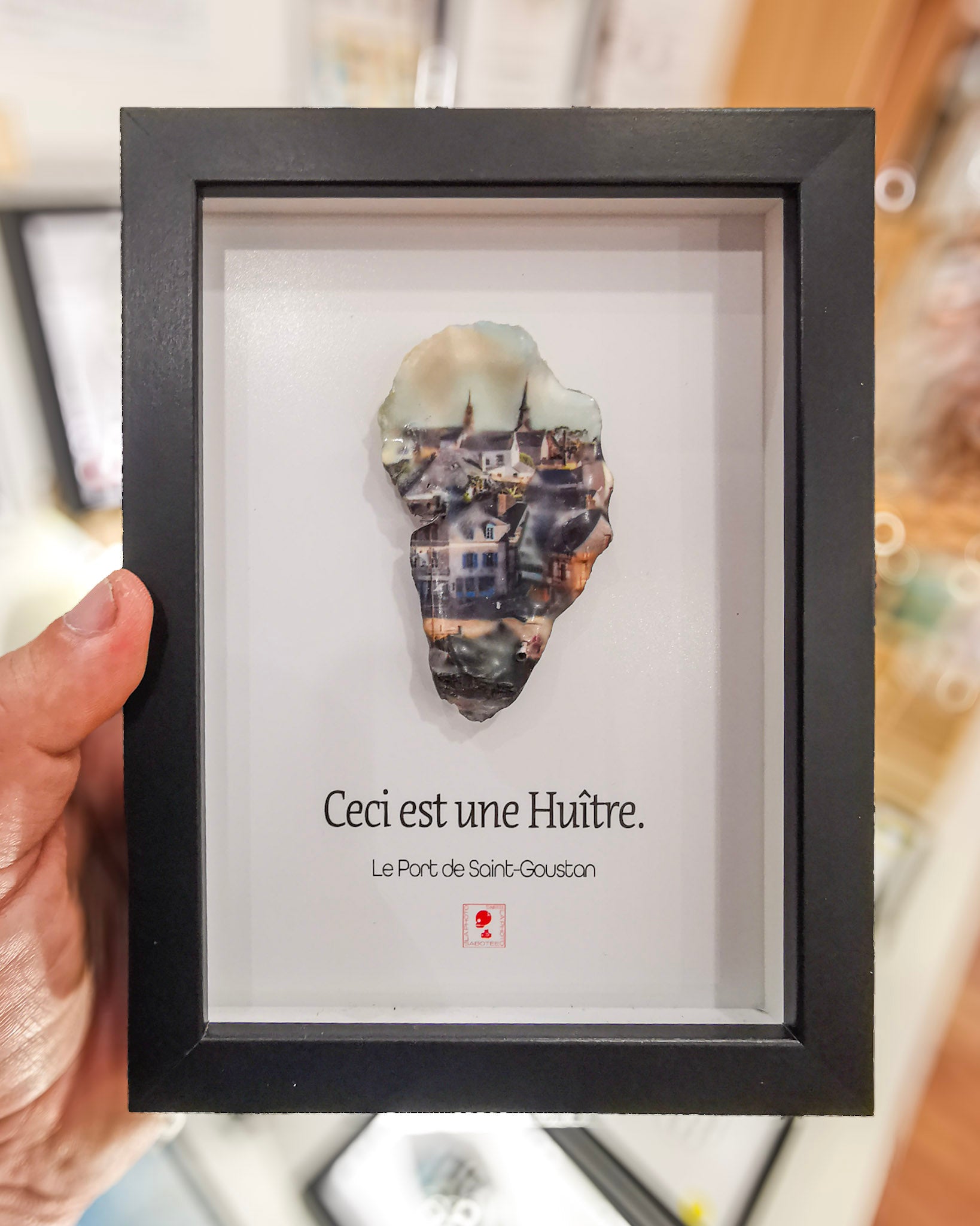 Huître Photographique – Le port Saint-Goustan, Auray – Cadre Art Box 13x18 cm