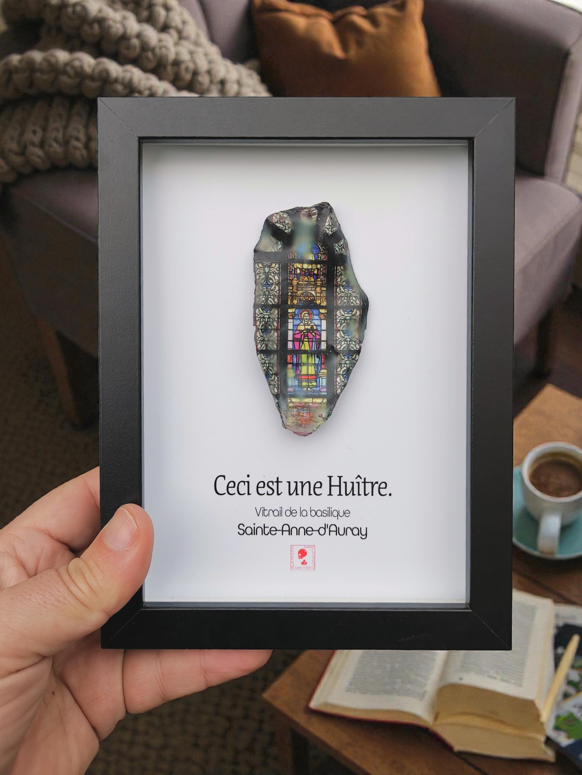 Huître Photographique – vitrail de la basilique st anne d'Auray  – Cadre Classique 13x18 cm