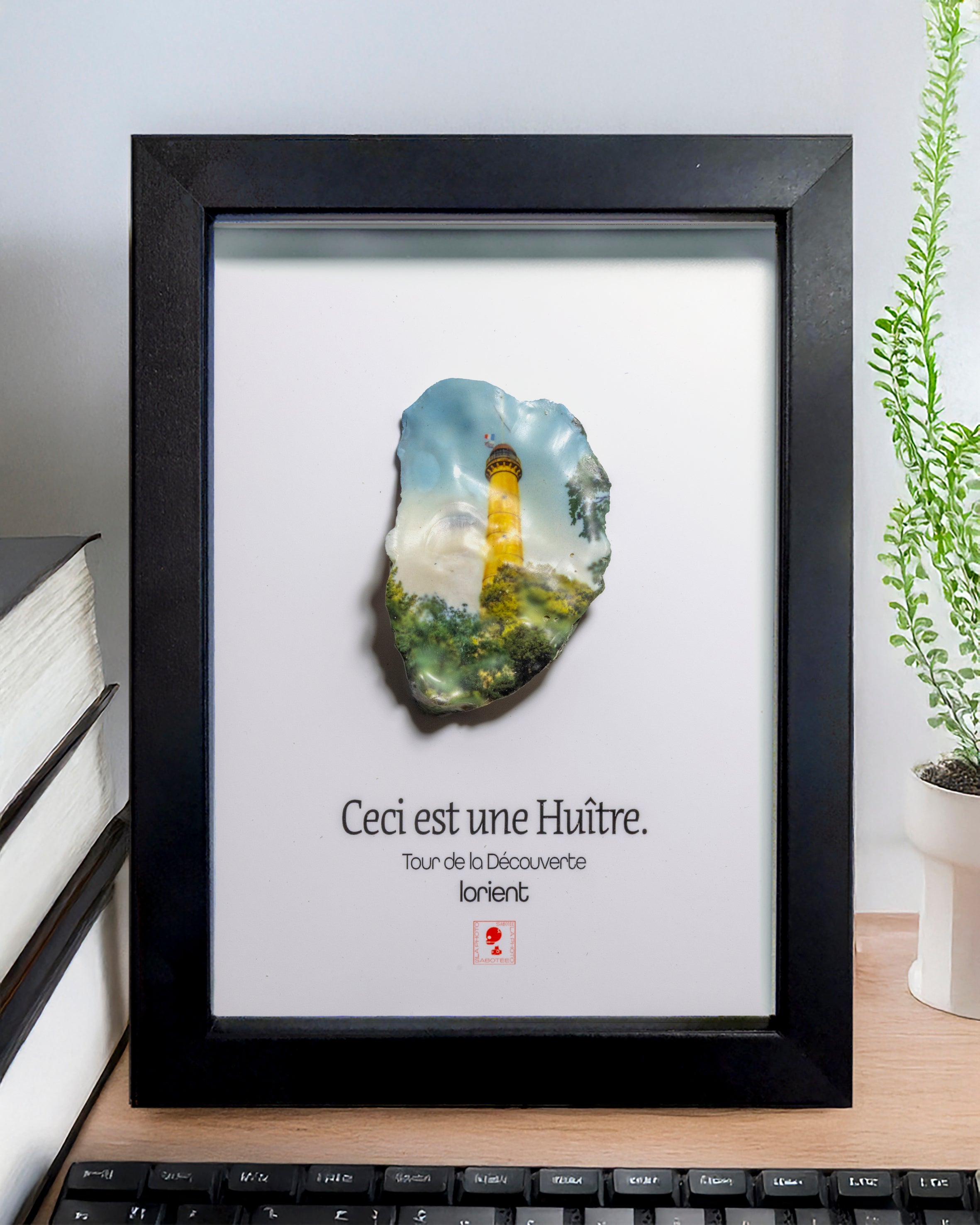 Huître Photographique – Tour de la découverte, lorient – Cadre Art Box 13x18 cm